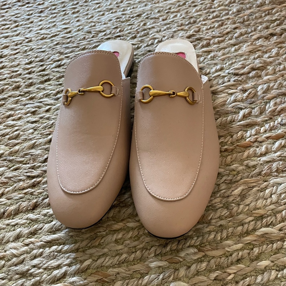 Brand New Arqa Tan Mules